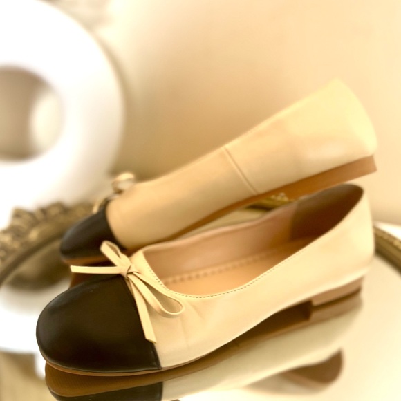 NWOT Cap Toe Ballet Flats Size 6 - Picture 4 of 5